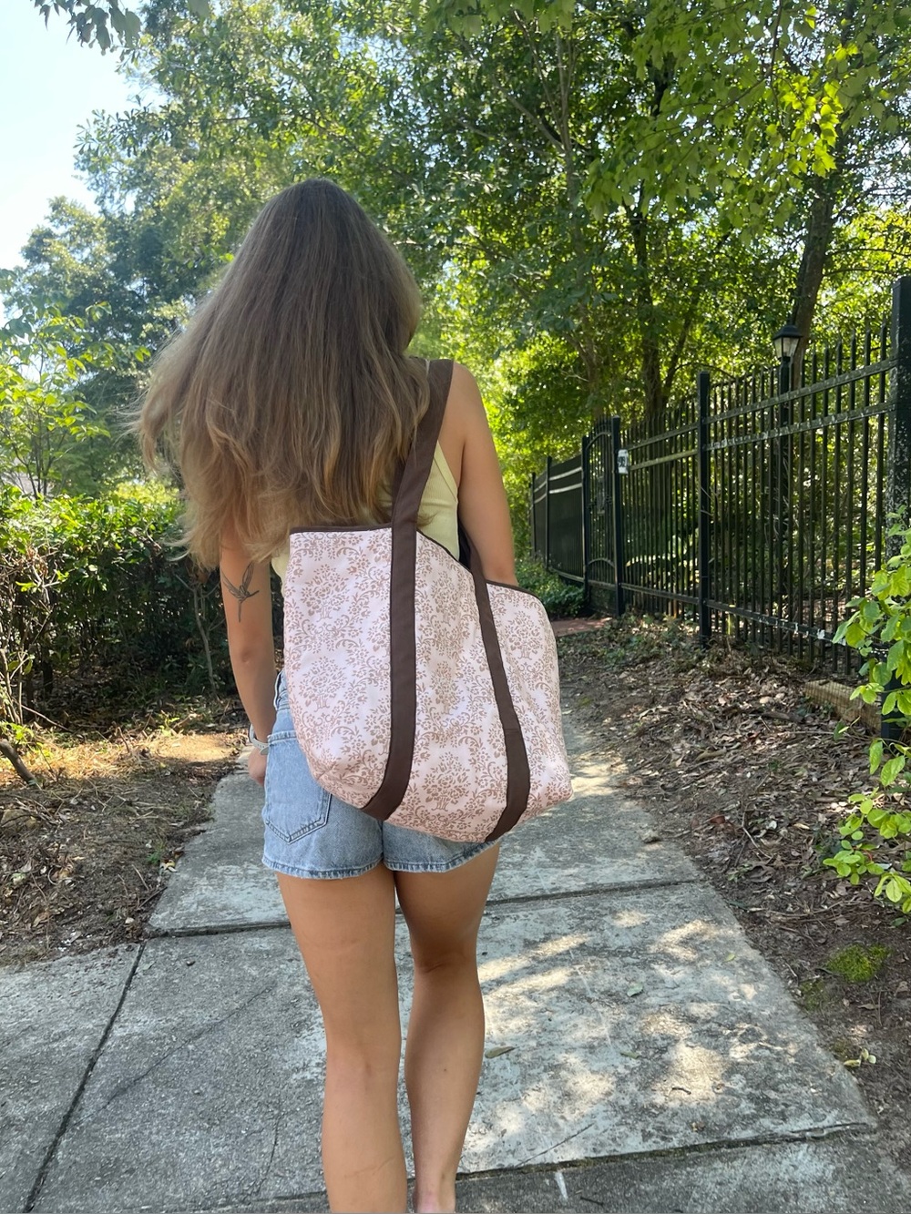 Stylish Pink Floral Tote Bag with Brown Straps